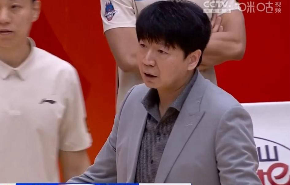 贝尔加莱闪耀！匈牙利男篮轻取胜利