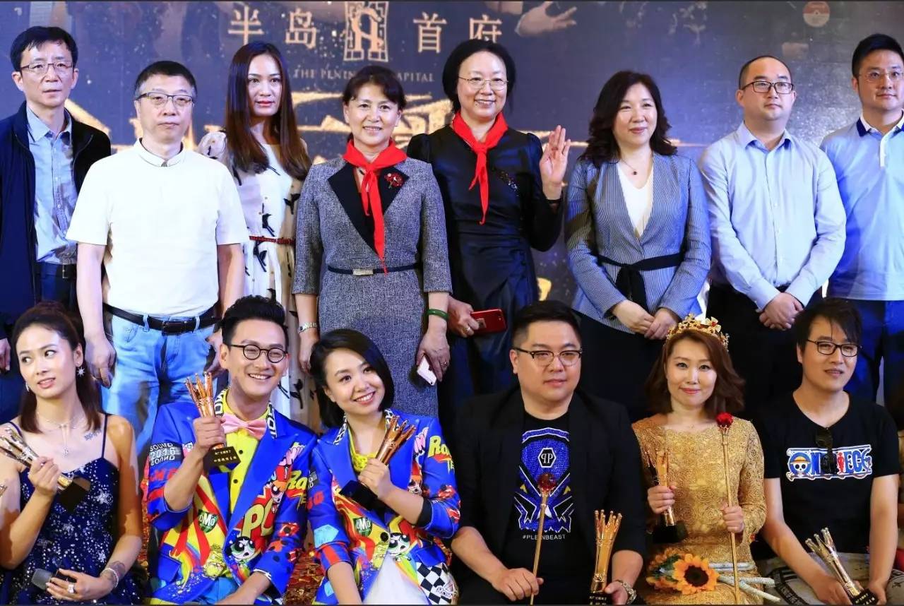 包含亚洲高手群起而攻之，力压群雄的词条